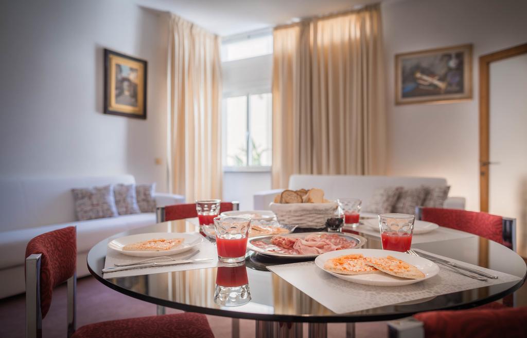 Simple Station Stay Firenze Bagian luar foto